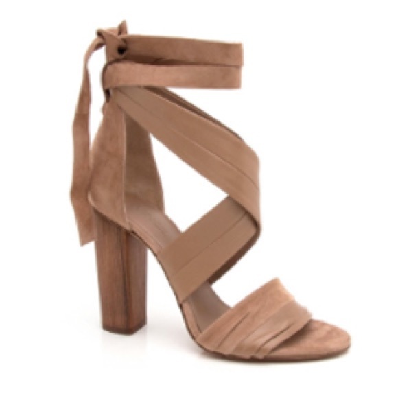 NWOT VINCE. Beatrice suede wrap heel. Size 5.5 - Picture 7 of 8